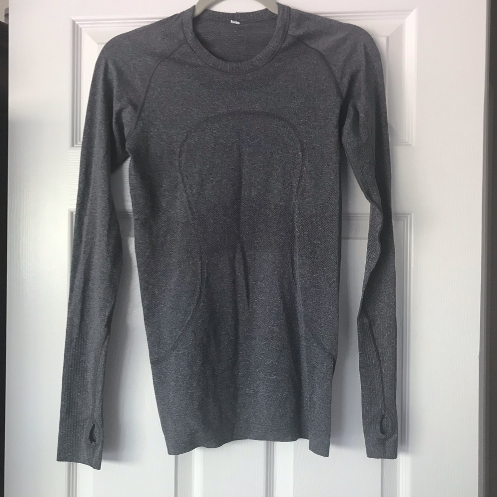 Lululemon swiftly tech long sleeve top size 6